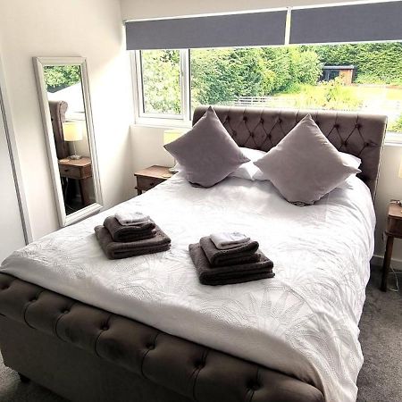 Beautiful Detached 1 Bedroom Apartment Eltham Extérieur photo